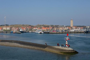 Отель Terschelling Hotel Tjermelân  Oosterend Terschelling